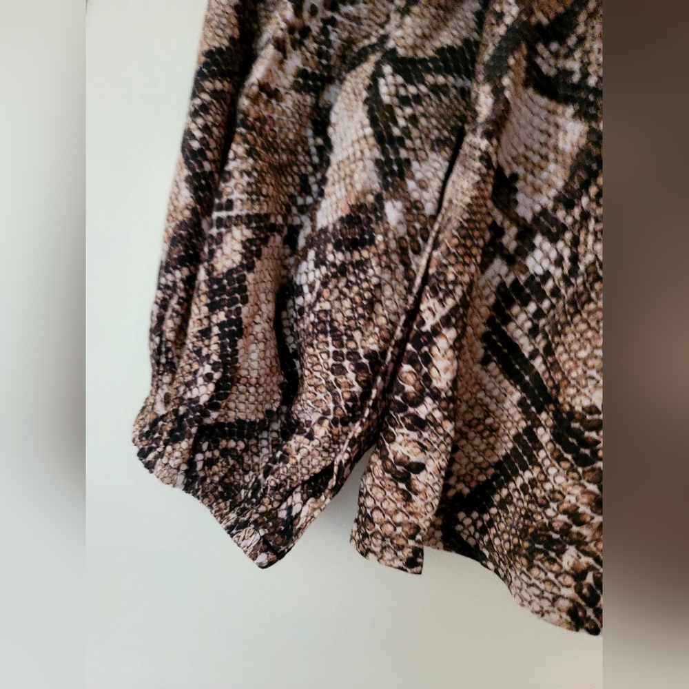 Figue Blouse Lilah Beige Snakeskin Print Womens Medium Long Puff Sleeves Tassel - Picture 8 of 14